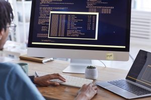 Phần mềm quản lý nhân sự tiền lương được triển khai như thế nào?